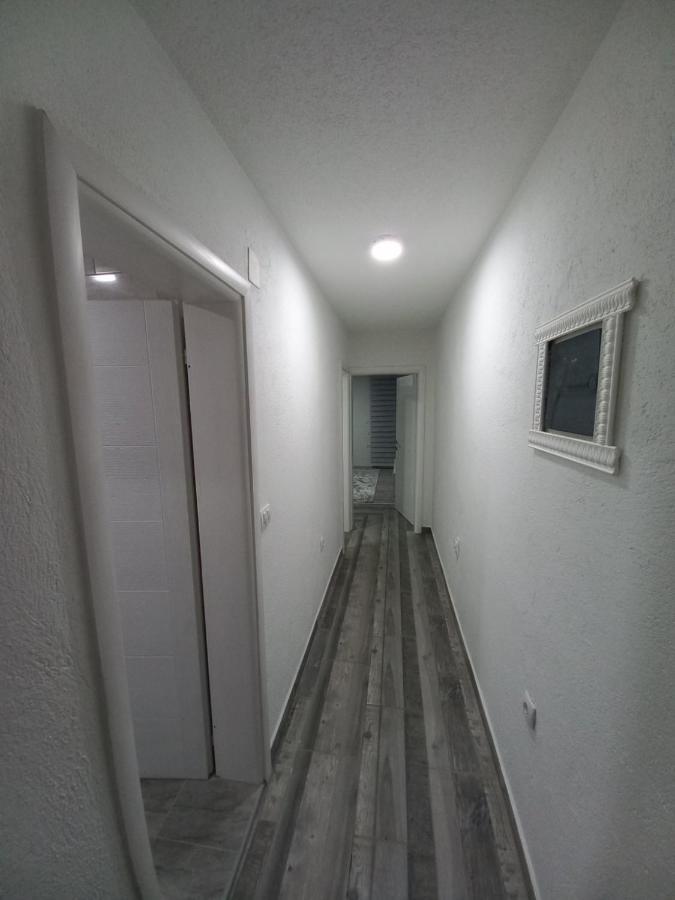 Adagio Studio Apartment Plav Exterior foto