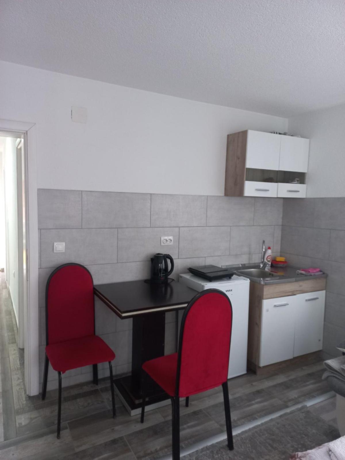 Adagio Studio Apartment Plav Exterior foto